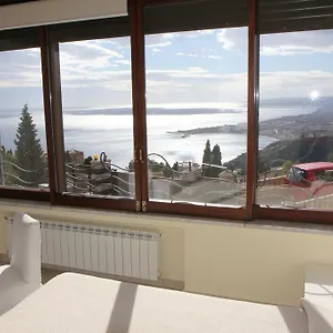 https://la-perla-dello-ionio.sicilyhotelsitaly.net